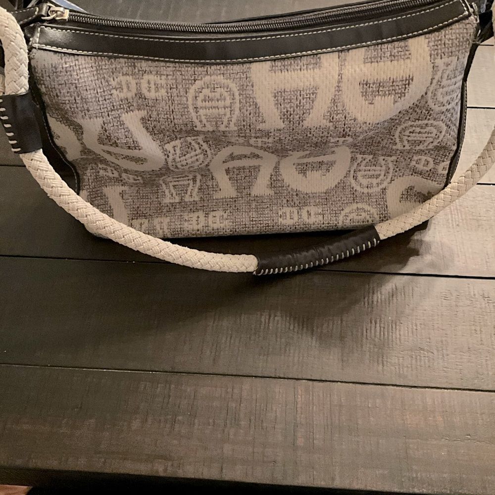Etienne Aigner Handbag - Picture 3 of 8